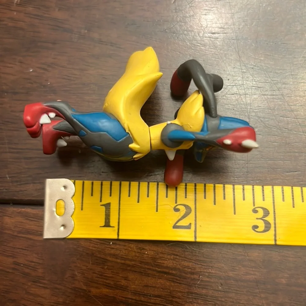 Pokemon tomy inch